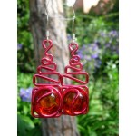 "Echelle" earrings with color wire and glass