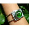 Bracelets carrés vert foncé translucide
