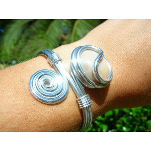 Bracelet "spirale" avec verre coloré