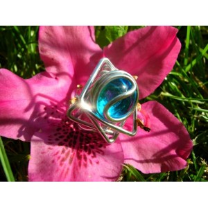 "Star" ring with colored glass
