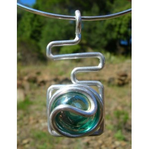 "Maya" pendant with colored glass