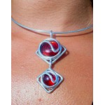 Pendentif "double-losanges" rouge translucide