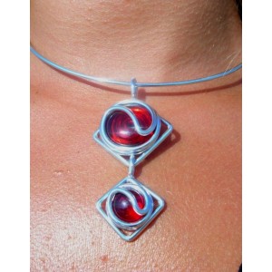 Pendentif "double-losanges" avec verre coloré