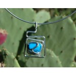 "Asymmetric square" pendant with natural stone