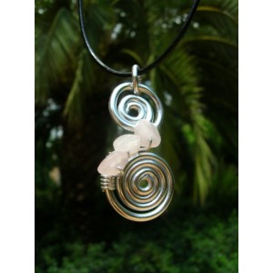 "Double spirales" pendant with small natural stones
