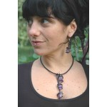 "Triptik" black pendant and earrings with natural stones