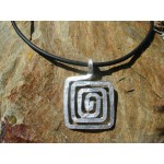 "Square spirales" hammered pendant