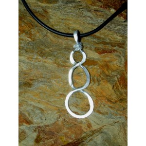 "DNA" hammered pendant