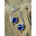 Boucles d'oreilles "tiges" bleu foncé