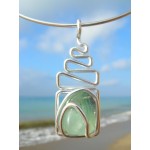 "Echelle" pendant with natural stone