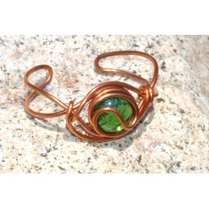 "Celtic" bracelet with colored glass