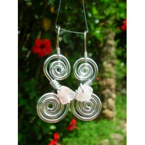 Double-spirale earrings with small natural stones